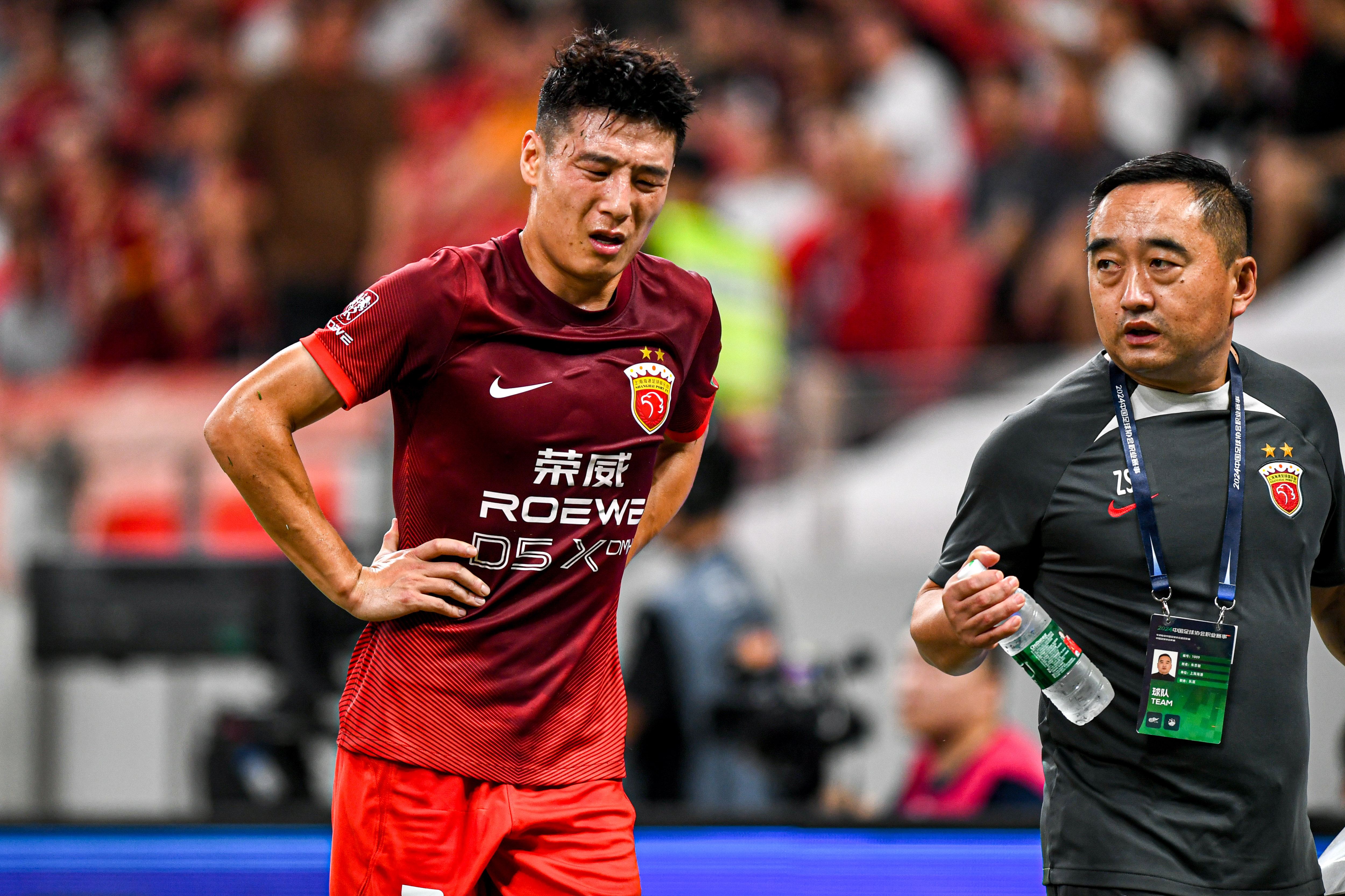 国际比赛日体能课后,上海海港状态回暖备战中超,态度坚定,赛程密集仍需轮换的简单介绍 国际比赛日体能课后,上海海港状态回暖备战中超,态度坚定,赛程密集仍需轮换的简单介绍