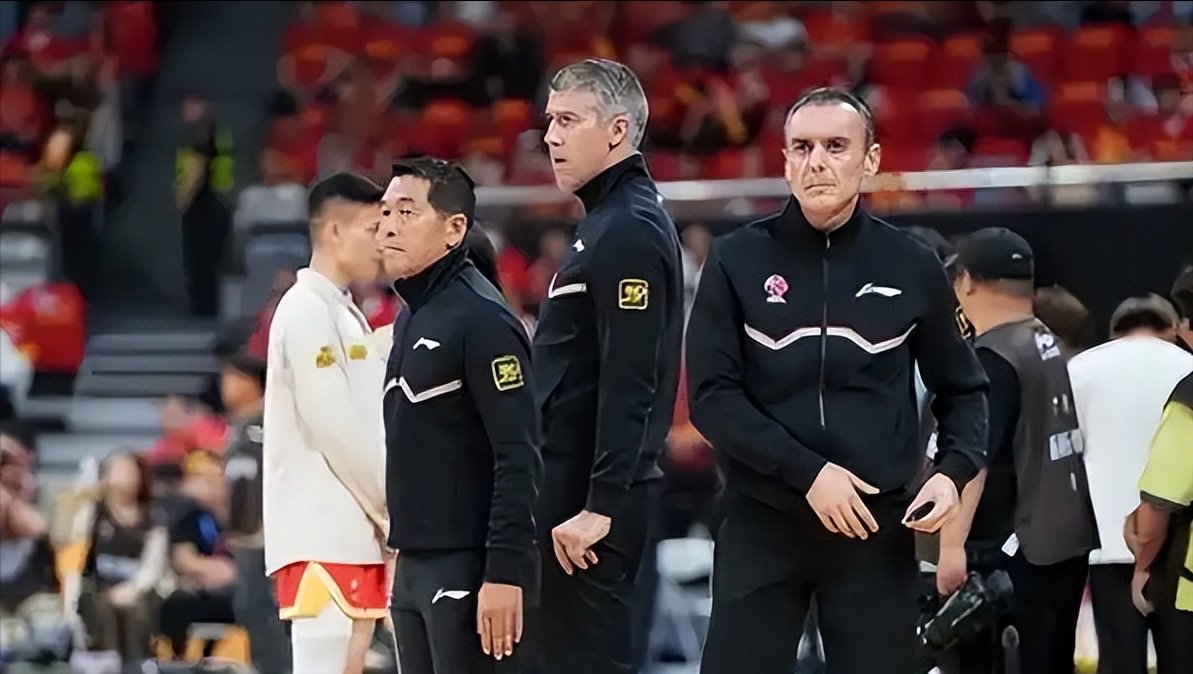  亚特兰大发布备战花絮；集结日主帅复盘；CBA季后赛任务艰巨；高层口径保持一致